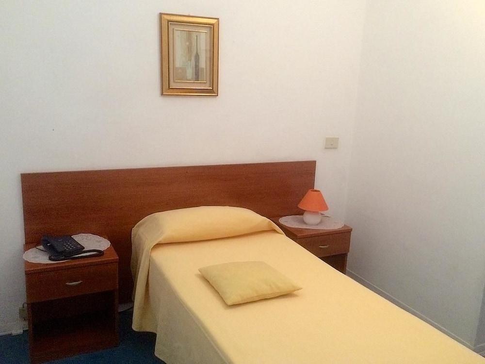 Albergo San Carlo Massa  Eksteriør billede